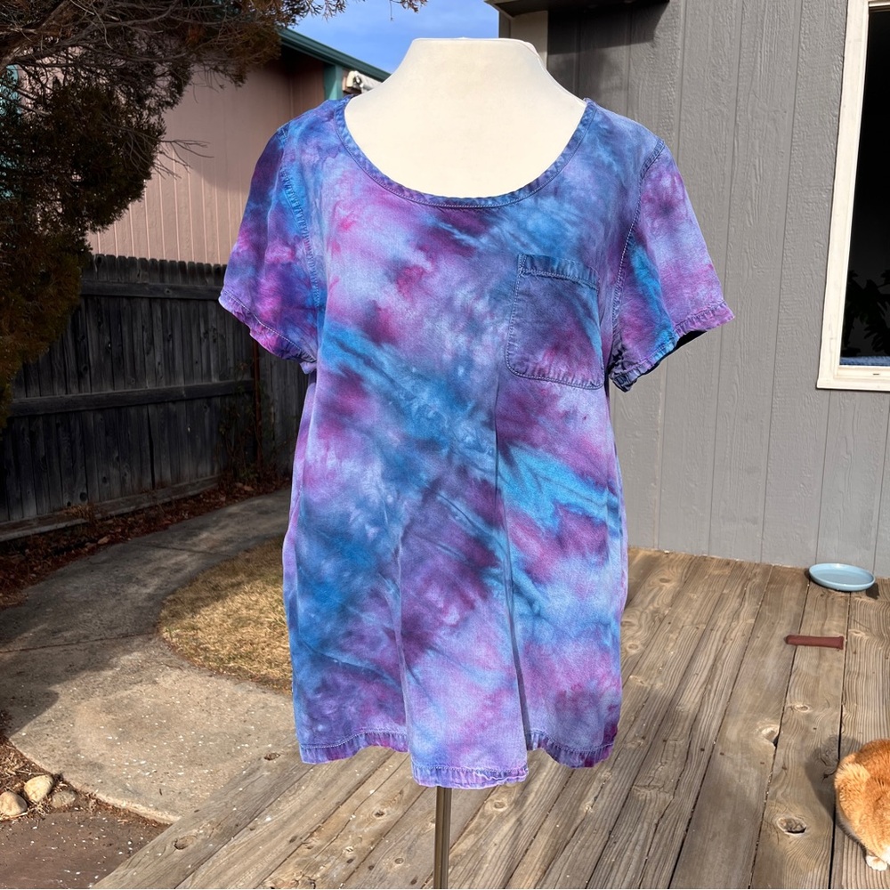 GAP Purple and Blue Tie-Dye Top